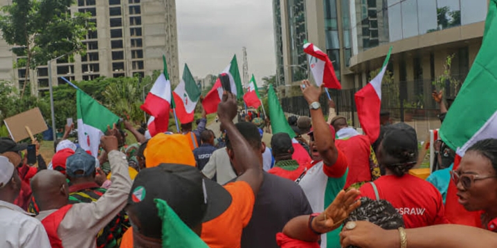 Federal Workers Demand N300,000 Minimum Wage, N1.5m Salary Cap Over Rising Cost of Living