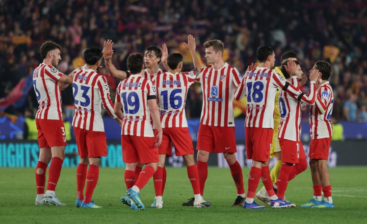Atletico Madrid Beat 10-Man Manchester United 2-0 in Champions League Clash