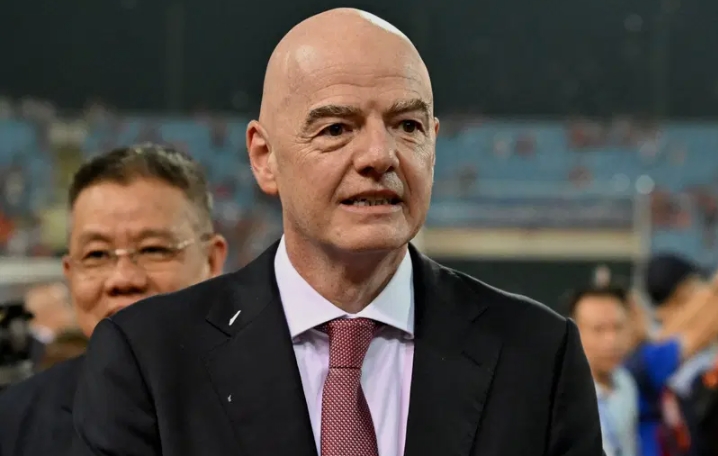 Infantino Apologises as FIFA Investment Row Deepens